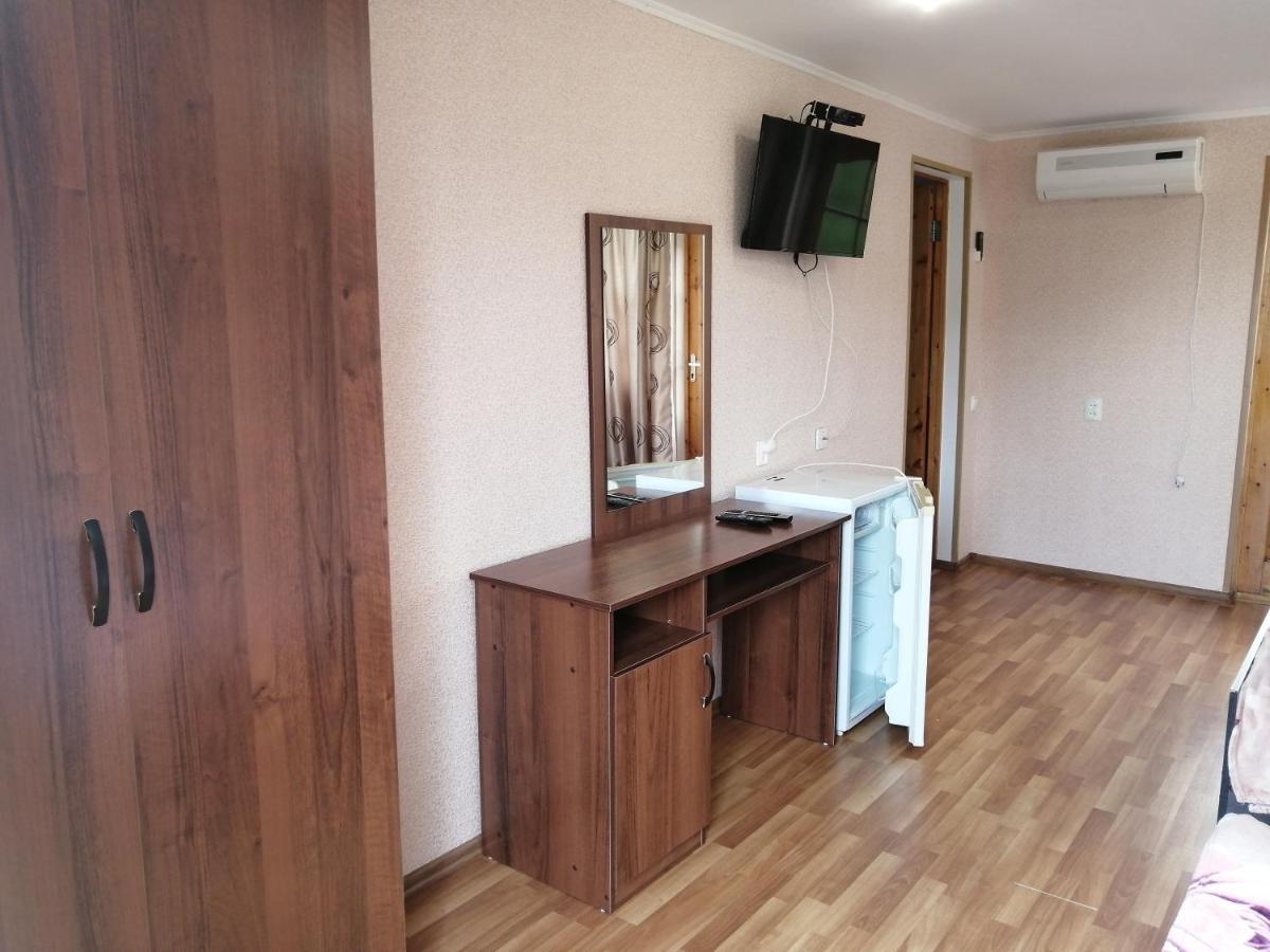 Мини-Отель На Агрба 22А Pizunda Exteriör bild