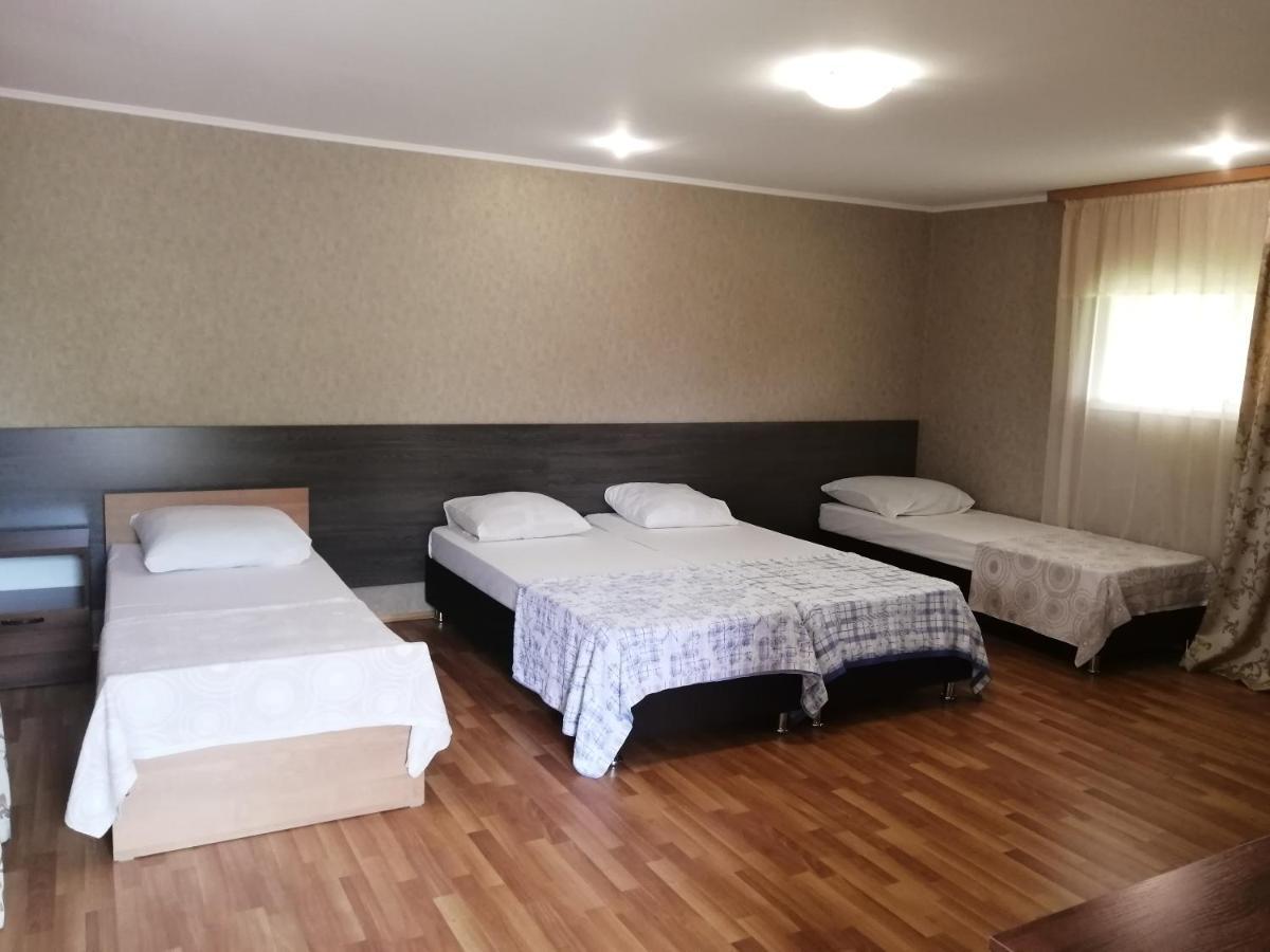 Мини-Отель На Агрба 22А Pizunda Exteriör bild